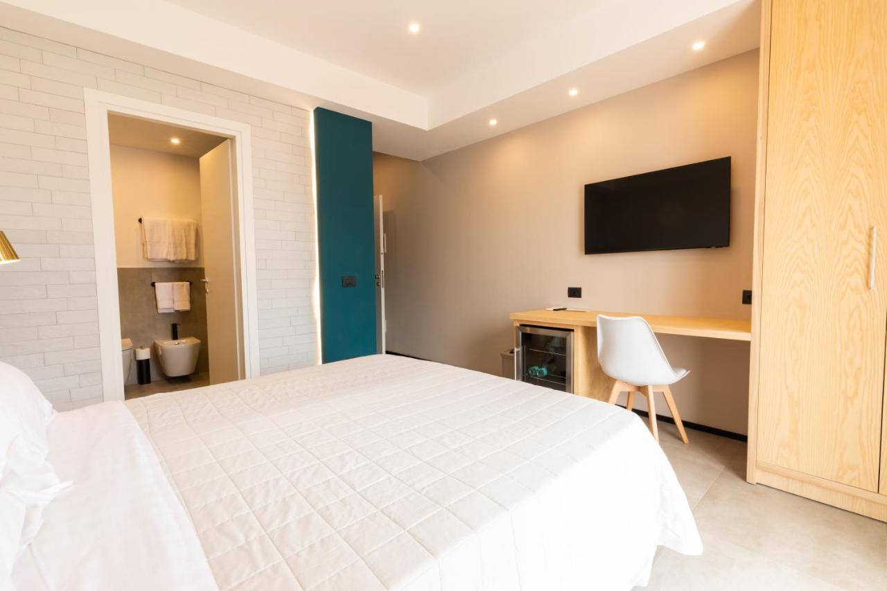 Antares Rooms And Suites Olbia Dış mekan fotoğraf