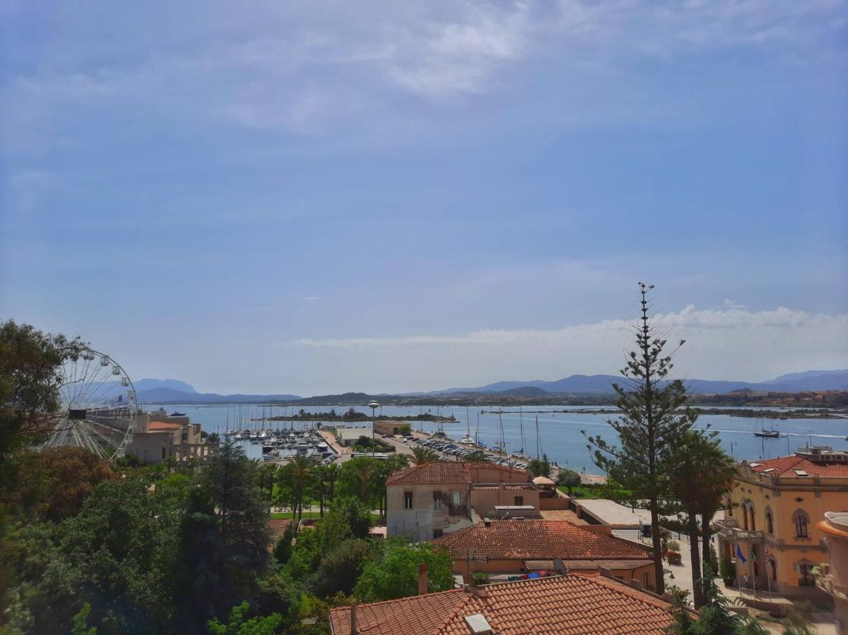 Antares Rooms And Suites Olbia Dış mekan fotoğraf