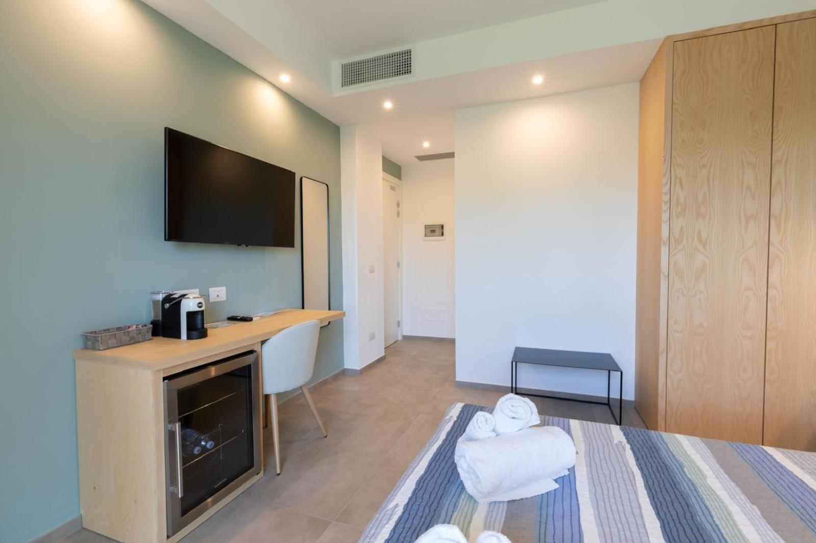 Antares Rooms And Suites Olbia Dış mekan fotoğraf